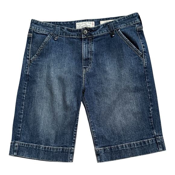 LEVI STRAUSS SIGNATURE Womens Size 14 Low Rise Denim Blue Jean Bermuda Shorts - Picture 1 of 5
